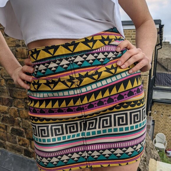 H&M Dresses & Skirts - H&M Tribal Print Mini Skirt
